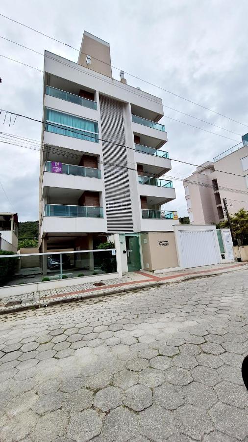Residencial Renata - Na De Palmas - 3 A 300m Da